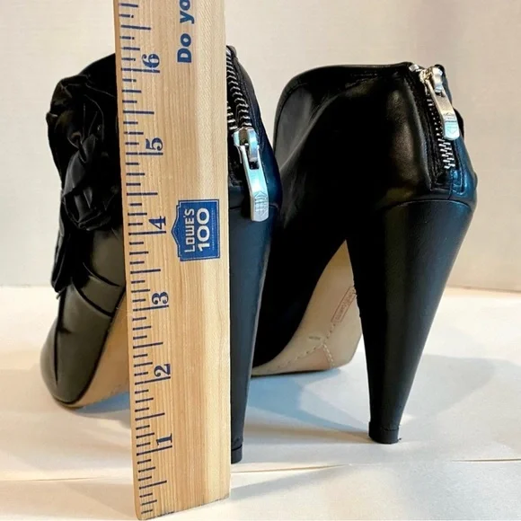 Vince Camuto | Floral Accent Peep Toe Heels - Picture 7 of 7